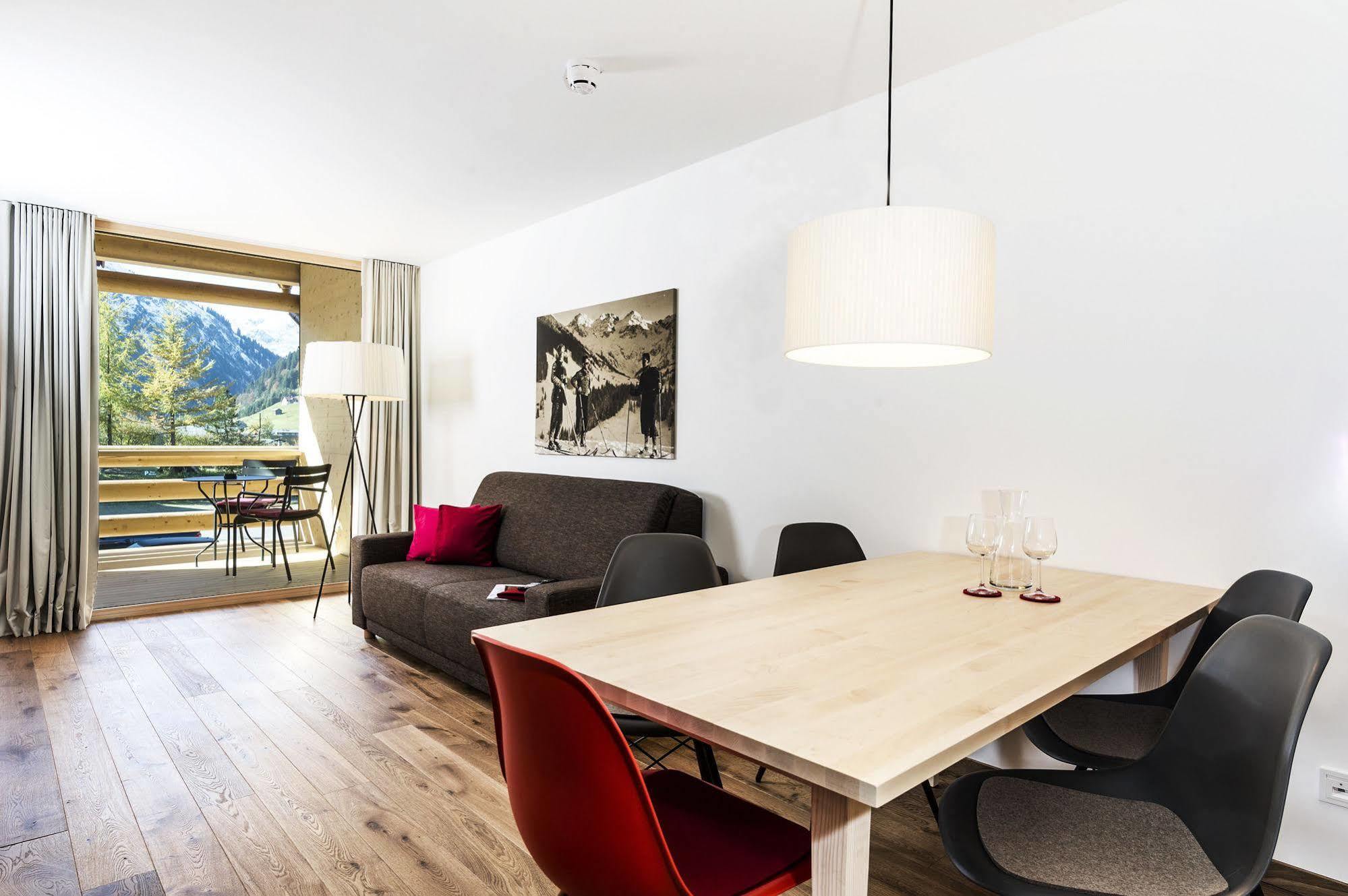 alpen select apartments Kleinwalsertal Mittelberg Exterior foto